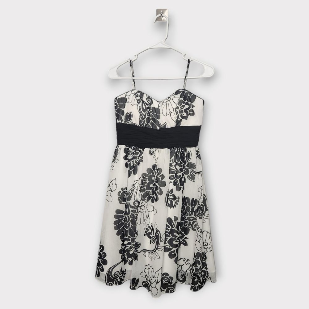 White House Black Market Floral Princess Silhouette Mini Dress 0